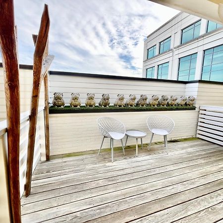 The Hive 302 King With Balcony Hotel Wilmington Exterior foto