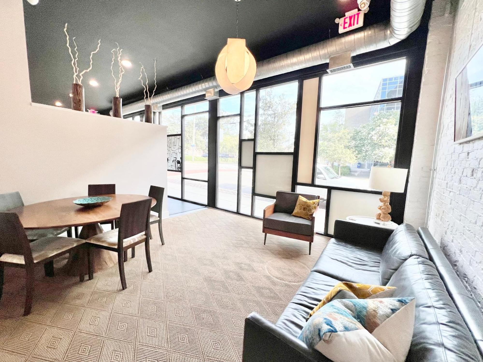 The Hive 302 King With Balcony Hotel Wilmington Exterior foto